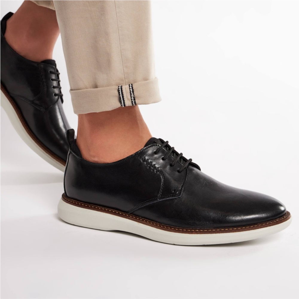 NWT Clarks Men’s Dress Shoes Black